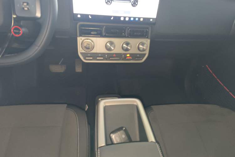 Used iCAR V23 2026 Model V23S 501 Four-Wheel Drive Peak Performance Edition Gear Lever
