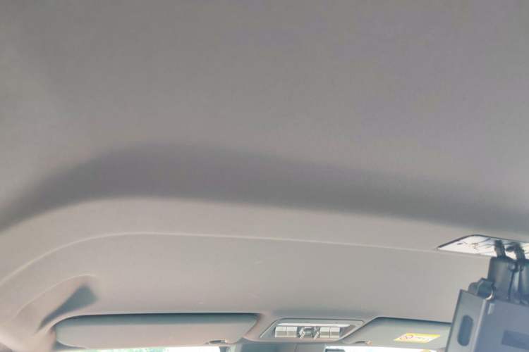 Used iCAR V23 2026 Model V23S 501 Four-Wheel Drive Peak Performance Edition Headliner