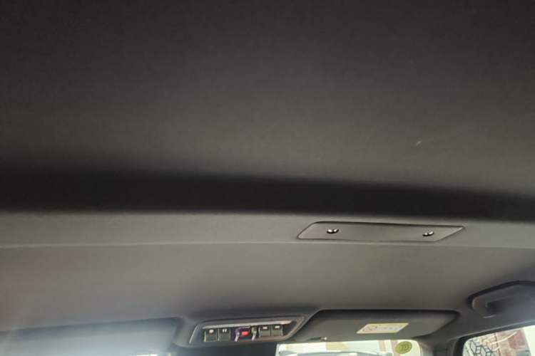 Used iCAR V23 2026 Model V23S 501 Four-Wheel Drive Peak Performance Edition Headliner