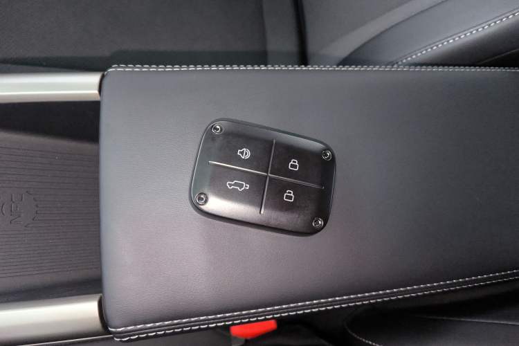 Used iCAR V23 2026 Model V23S 501 Four-Wheel Drive Peak Performance Edition Interior 1