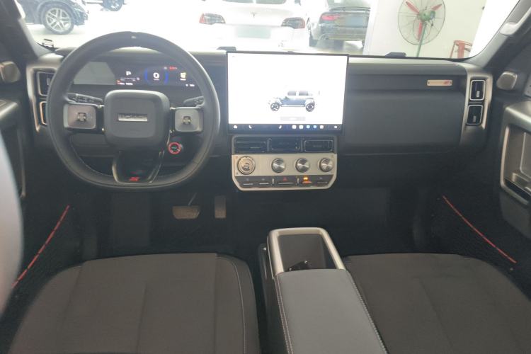 Used iCAR V23 2026 Model V23S 501 Four-Wheel Drive Peak Performance Edition Interior 2