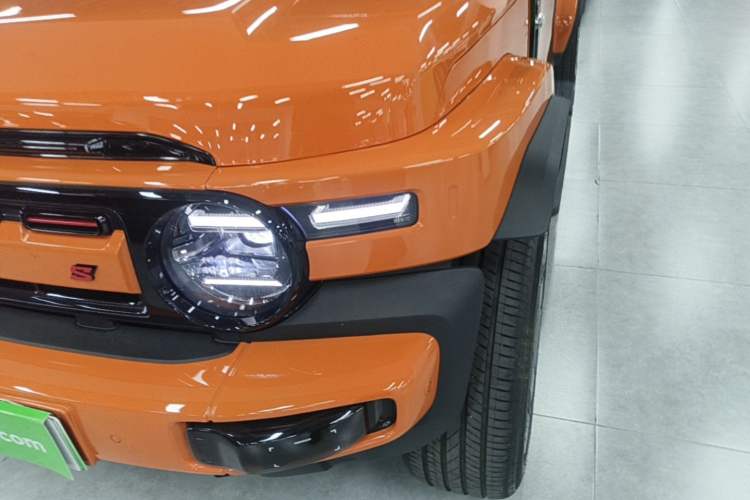 Used iCAR V23 2026 Model V23S 501 Four-Wheel Drive Peak Performance Edition Left Front Headlight