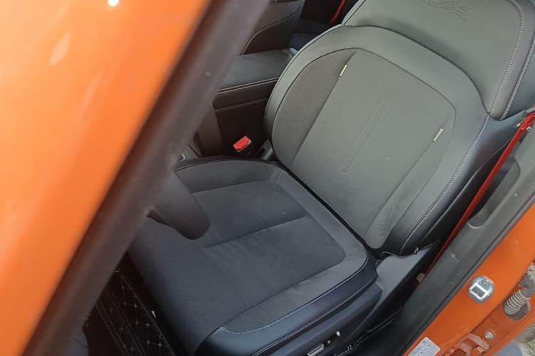 Used iCAR V23 2026 Model V23S 501 Four-Wheel Drive Peak Performance Edition Left Front Seat