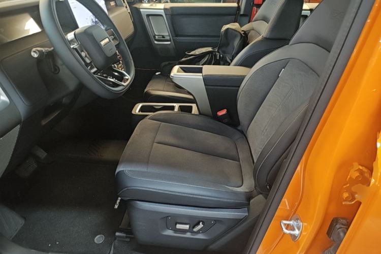 Used iCAR V23 2026 Model V23S 501 Four-Wheel Drive Peak Performance Edition Left Front Seat