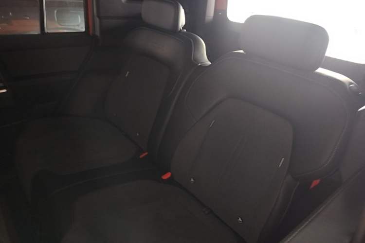 Used iCAR V23 2026 Model V23S 501 Four-Wheel Drive Peak Performance Edition Left Rear Seat