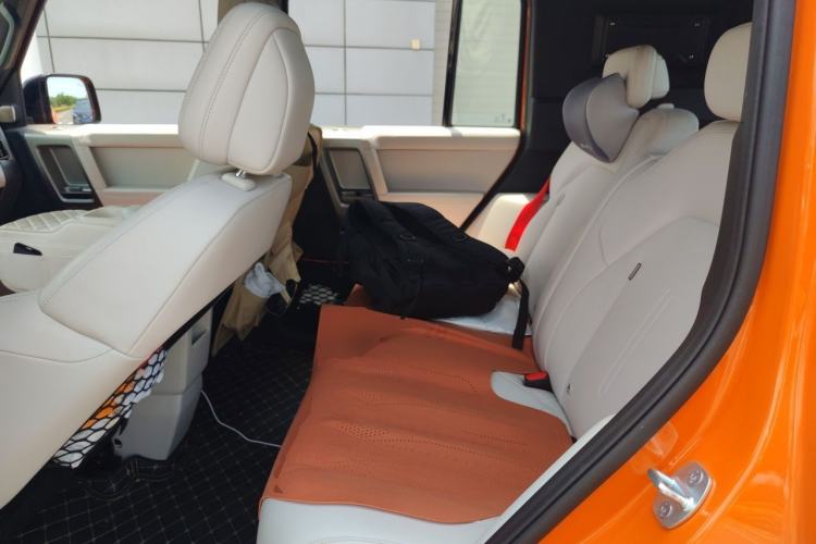 Used iCAR V23 2026 Model V23S 501 Four-Wheel Drive Peak Performance Edition Left Rear Seat