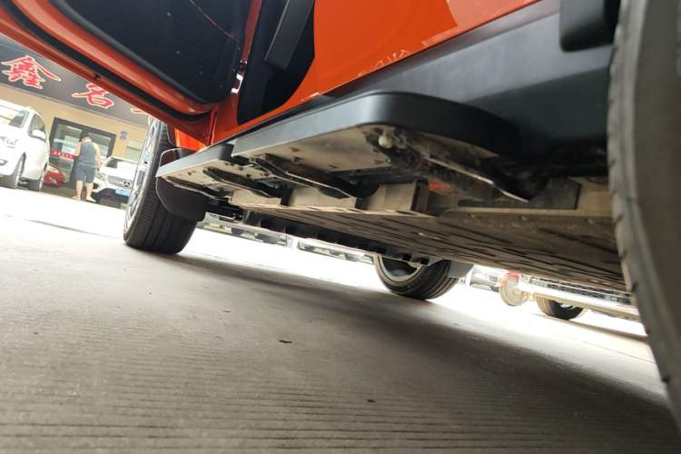 Used iCAR V23 2026 Model V23S 501 Four-Wheel Drive Peak Performance Edition Left Side Sill