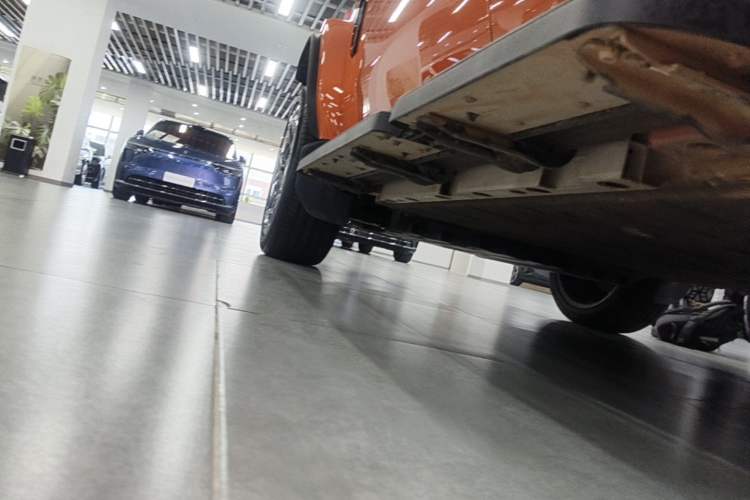 Used iCAR V23 2026 Model V23S 501 Four-Wheel Drive Peak Performance Edition Left Side Sill