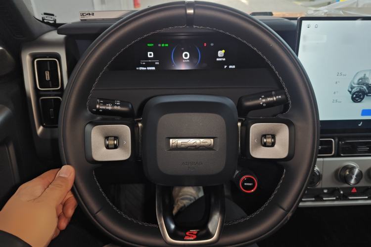 Used iCAR V23 2026 Model V23S 501 Four-Wheel Drive Peak Performance Edition Steering Wheel