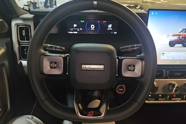Used iCAR V23 2026 Model V23S 501 Four-Wheel Drive Peak Performance Edition Steering Wheel