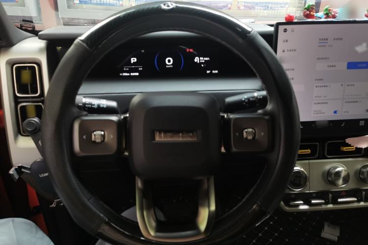 Used iCAR V23 2026 Model 401 Two-Wheel Drive Super Sports Edition Steering Wheel