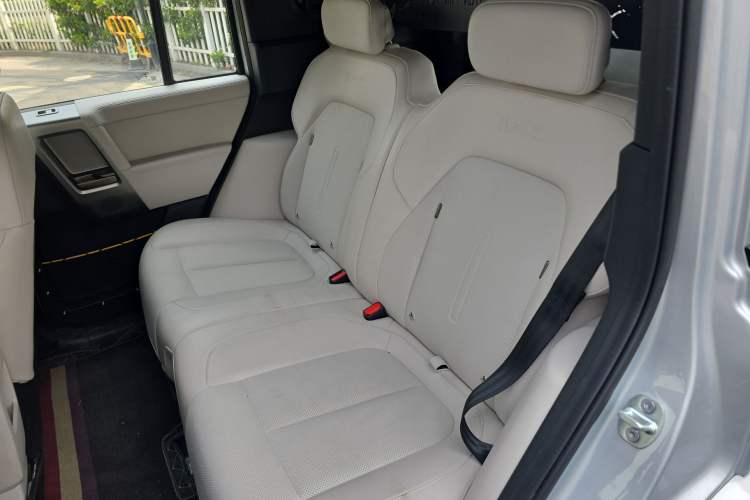 Used iCAR V23 2026 Model 550 Two-Wheel Drive Super Sports Edition Left Rear Seat