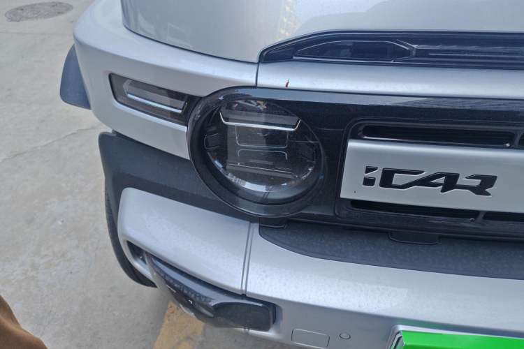 Used iCAR V23 2026 Model 550 Two-Wheel Drive Super Sports Edition Right Front Headlight