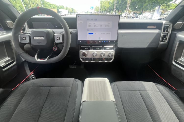Used iCAR V23 2026 Model V23S 501 Four-Wheel Drive Peak Performance Edition Interior 1