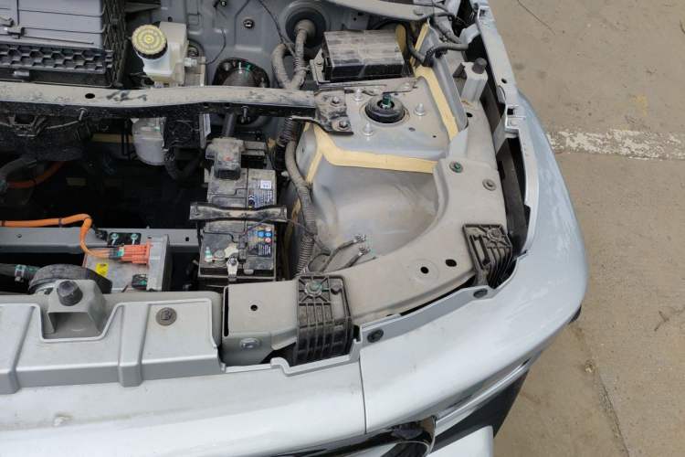 Used iCAR V23 2026 Model 401 Two-Wheel Drive Super Sports Edition Engine Bay Left