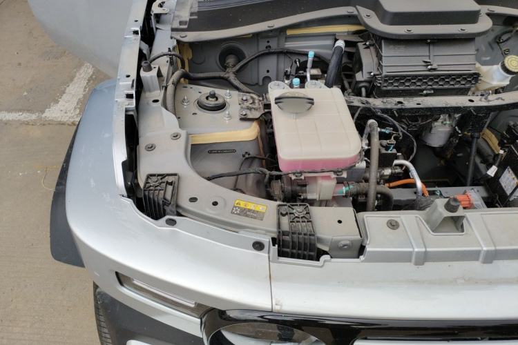 Used iCAR V23 2026 Model 401 Two-Wheel Drive Super Sports Edition Engine Bay Right