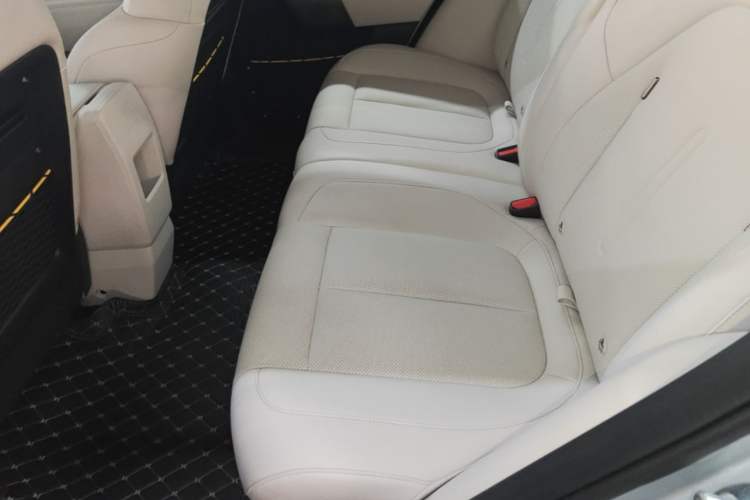 Used iCAR V23 2026 Model 401 Two-Wheel Drive Super Sports Edition Left Rear Seat