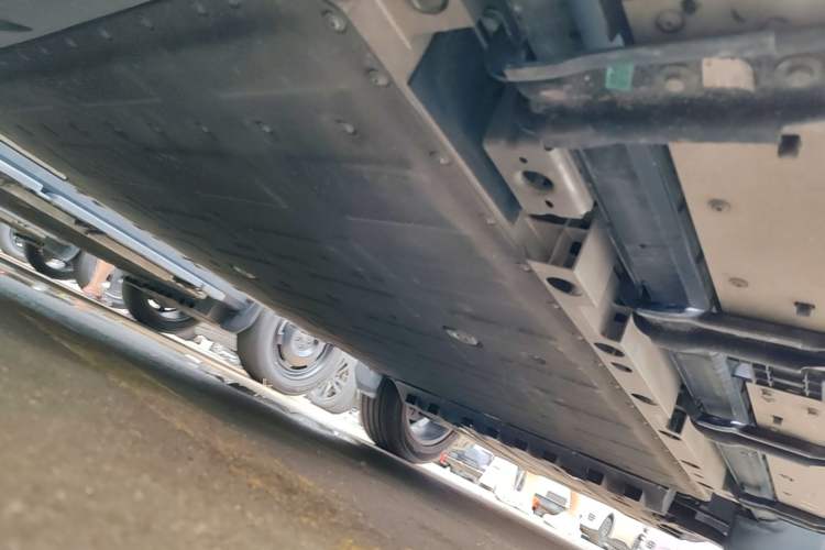 Used iCAR V23 2026 Model 550 Two-Wheel Drive Super Sports Edition Right Side Sill
