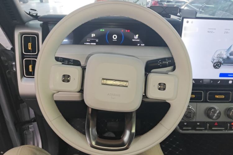 Used iCAR V23 2026 Model 401 Two-Wheel Drive Super Sports Edition Steering Wheel
