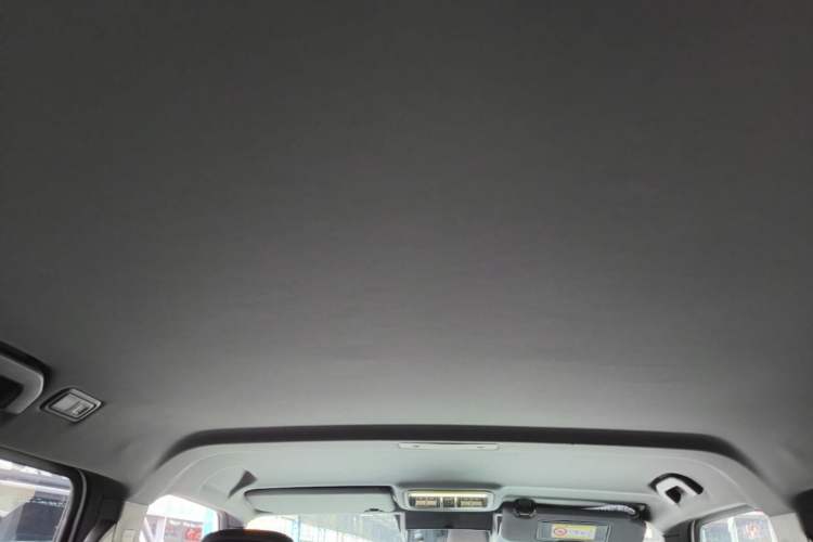 Used iCAR V23 2026 Model 550 Two-Wheel Drive Super Sports Edition Headliner