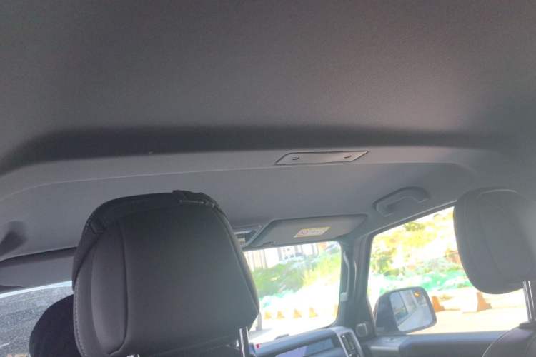Used iCAR V23 2026 Model V23S 501 Four-Wheel Drive Peak Performance Edition Headliner