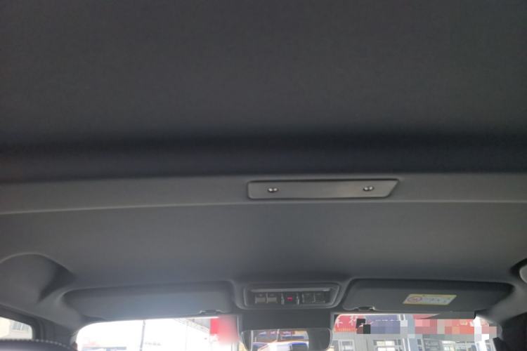 Used iCAR V23 2026 Model 550 Two-Wheel Drive Super Sports Edition Headliner