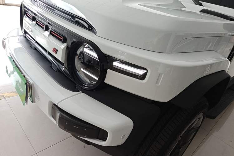 Used iCAR V23 2026 Model V23S 501 Four-Wheel Drive Peak Performance Edition Left Front Headlight