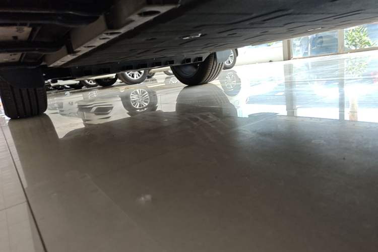 Used iCAR V23 2026 Model V23S 501 Four-Wheel Drive Peak Performance Edition Left Side Sill