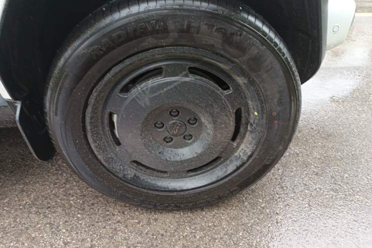 Used iCAR V23 2026 Model 550 Two-Wheel Drive Super Sports Edition Right Front Wheel Hub