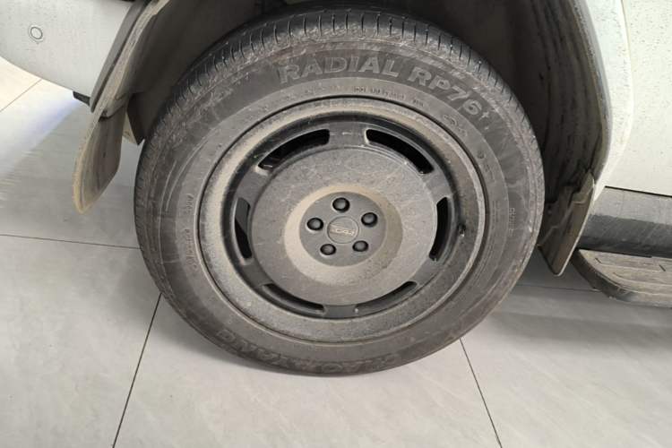 Used iCAR V23 2026 Model 550 Two-Wheel Drive Super Sports Edition Right Rear Wheel Hub