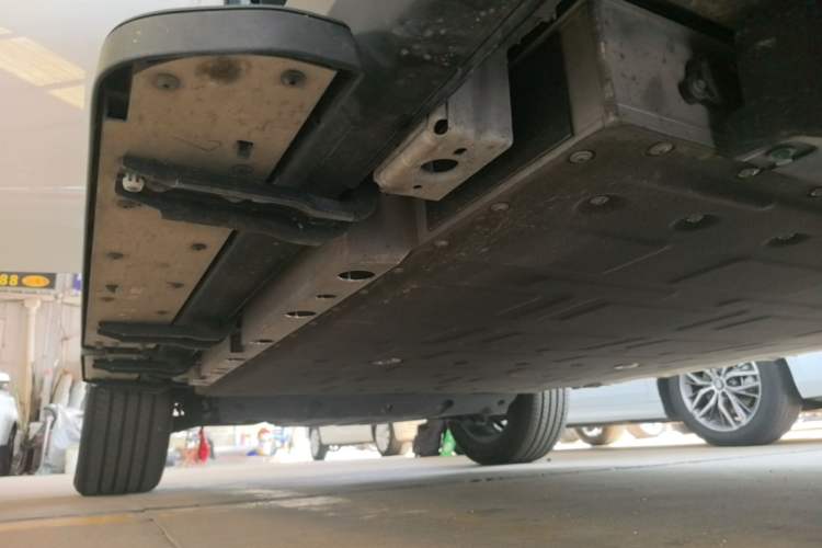 Used iCAR V23 2026 Model 550 Two-Wheel Drive Super Sports Edition Right Side Sill