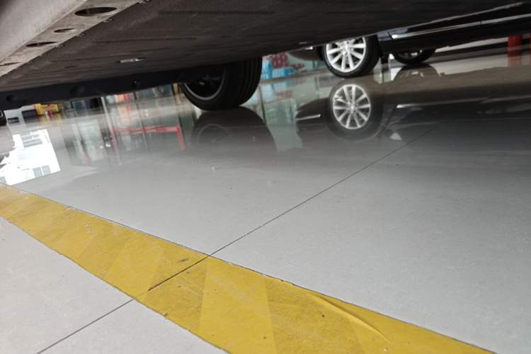 Used iCAR V23 2026 Model V23S 501 Four-Wheel Drive Peak Performance Edition Right Side Sill