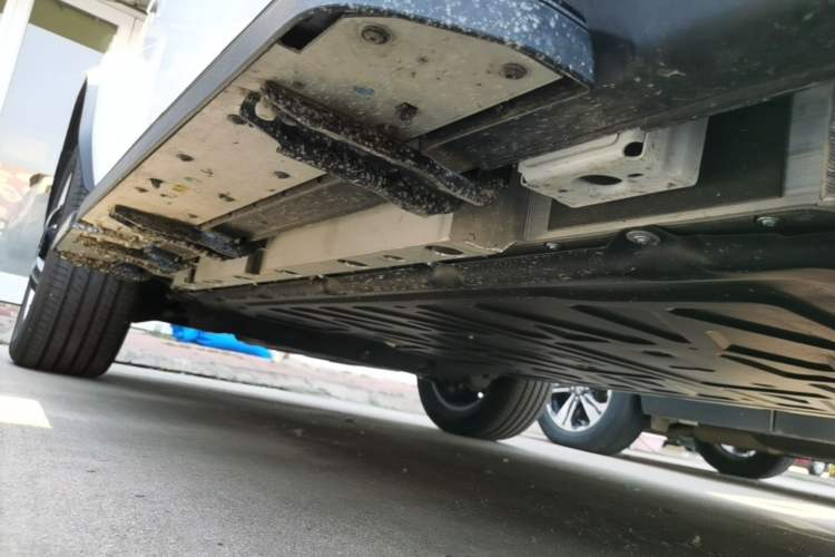 Used iCAR V23 2026 Model 550 Two-Wheel Drive Super Sports Edition Right Side Sill