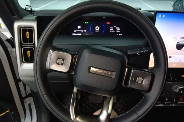 Used iCAR V23 2026 Model 550 Two-Wheel Drive Super Sports Edition Steering Wheel