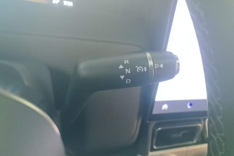 Used iCAR V23 2026 Model V23S 501 Four-Wheel Drive Peak Performance Edition Gear Lever