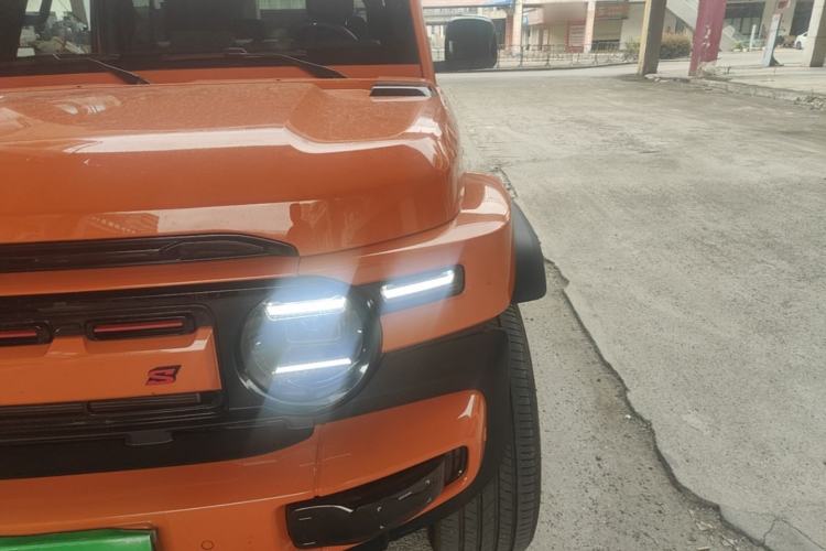 Used iCAR V23 2026 Model V23S 501 Four-Wheel Drive Peak Performance Edition Left Front Headlight