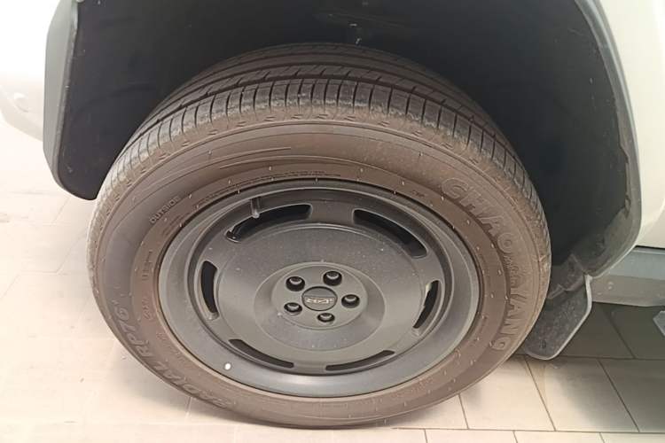 Used iCAR V23 2026 Model 550 Two-Wheel Drive Super Sports Edition Left Front Wheel Hub