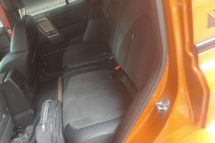 Used iCAR V23 2026 Model V23S 501 Four-Wheel Drive Peak Performance Edition Left Rear Seat