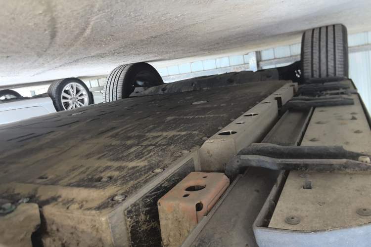 Used iCAR V23 2026 Model V23S 501 Four-Wheel Drive Peak Performance Edition Right Side Sill