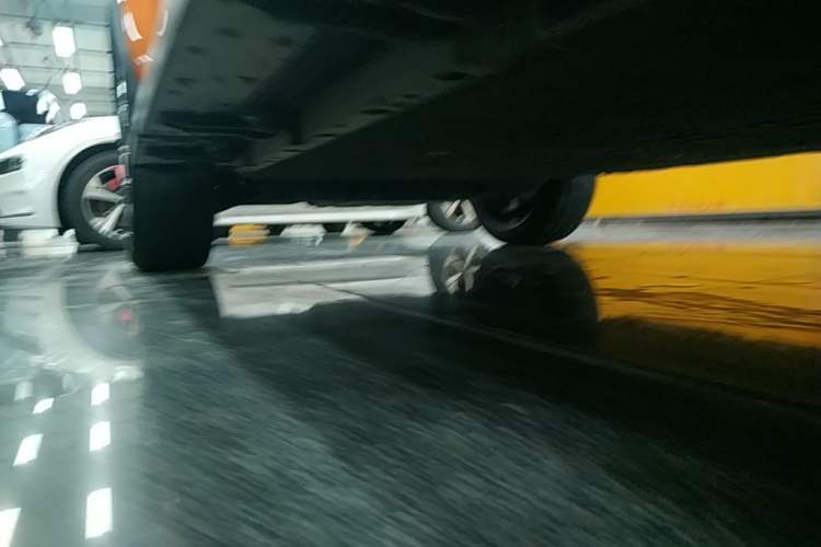 Used iCAR V23 2026 Model V23S 501 Four-Wheel Drive Peak Performance Edition Right Side Sill