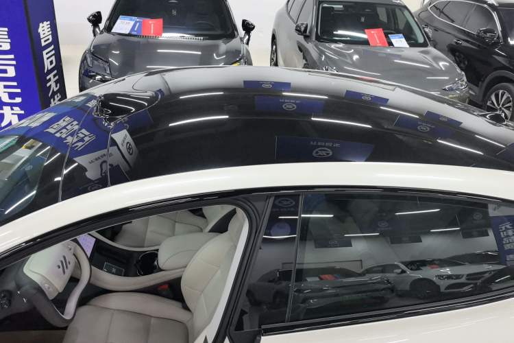 Used IM L6 2024 Max Extended-Range Version Roof
