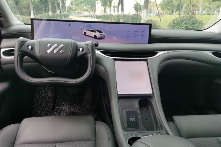 Used IM L6 2024 Max Extended-Range Version Interior 3