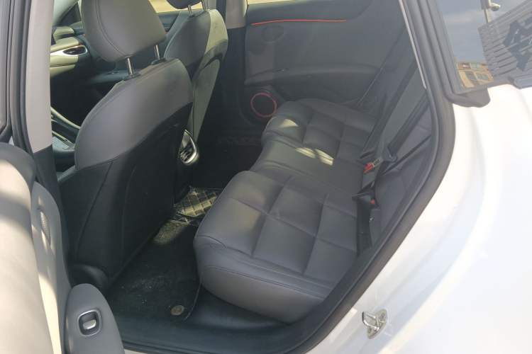 Used IM L6 2024 Max Standard Edition Left Rear Seat