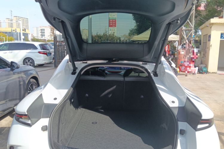 Used IM L6 2024 Max Standard Edition Trunk