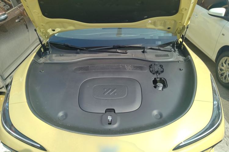 Used IM L6 2024 Max Standard Edition Engine Bay