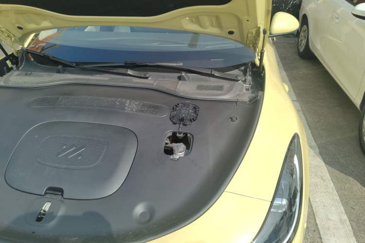 Used IM L6 2024 Max Standard Edition Engine Bay Left