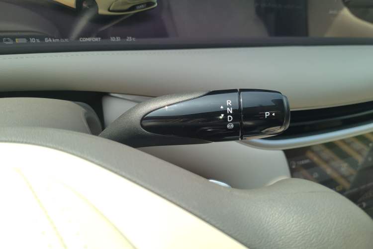 Used IM L6 2024 Max Standard Edition Gear Lever