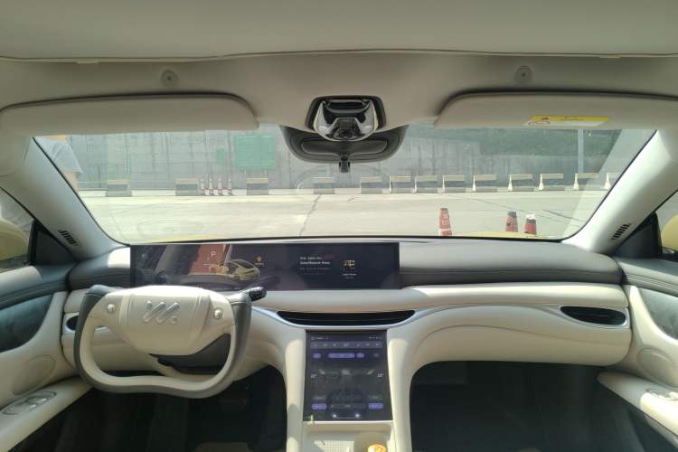 Used IM L6 2024 Max Standard Edition Headliner
