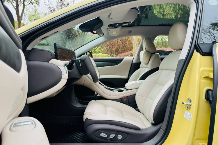 Used IM L6 2024 Max Standard Edition Interior 5