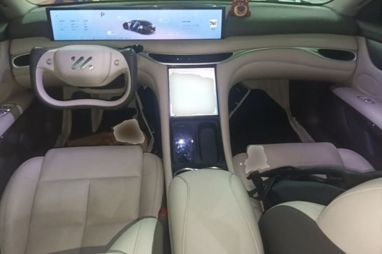 Used IM L6 2024 Max Standard Edition Center Console